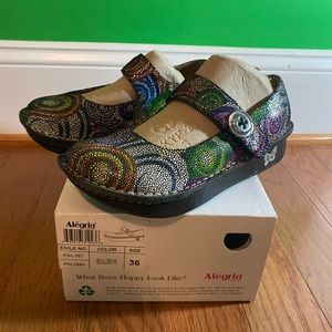 Bullseye Paloma Alegrias